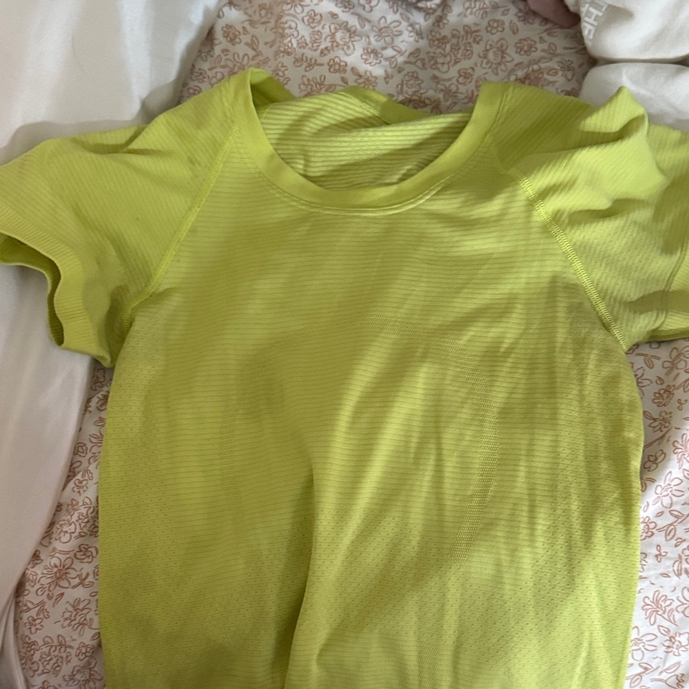 lululemon athletica Lime Short Sleeve Tee